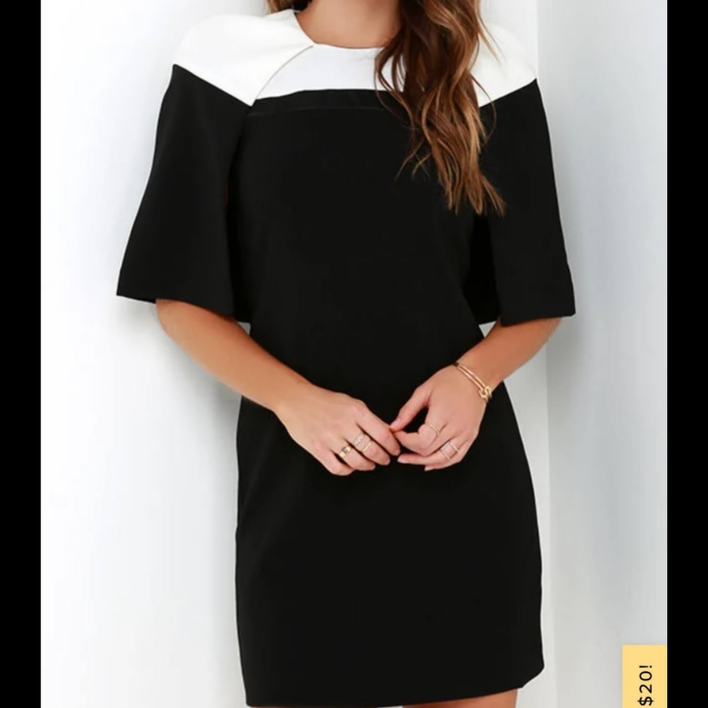 Elliatt Vatican black and white cape dress! Worn once!